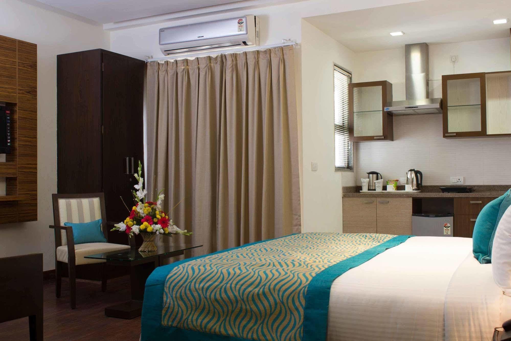 Stately Suites Mg Road Gurgaon Exterior photo
